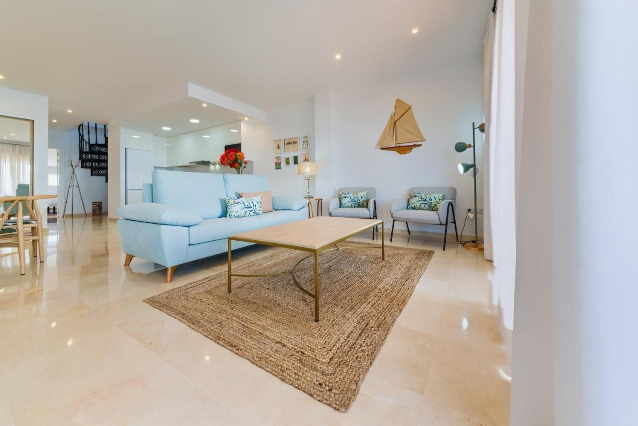 Holidays2Fuengirola Duplex With Stunning Sea View, Terraces,1St Line Beside Port Exterior photo